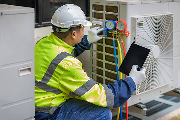 Professional Hvac Installation technician working in Sadsburyville, PA